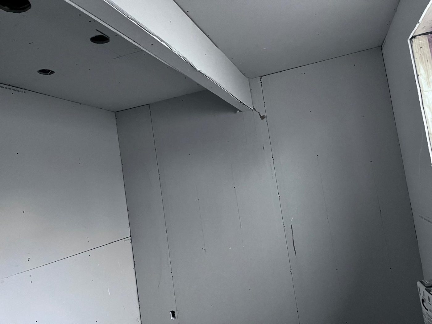 Drywall &mdash; 8-Plex Glenwood