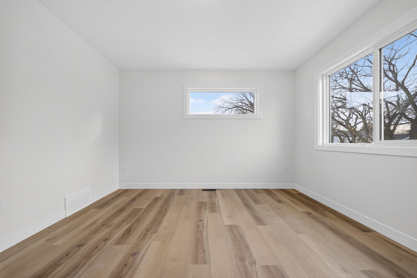 Primary suite bedroom